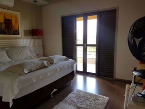 Habitación con 2 camas individuales | Insonorización, tabla de planchar con plancha y wifi gratis 