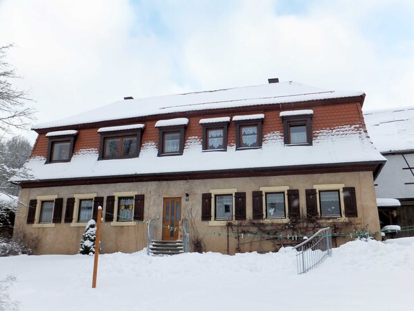 Unclassified image, 1 of 36, button