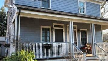 Bagian depan properti