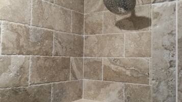 House | Bathroom shower