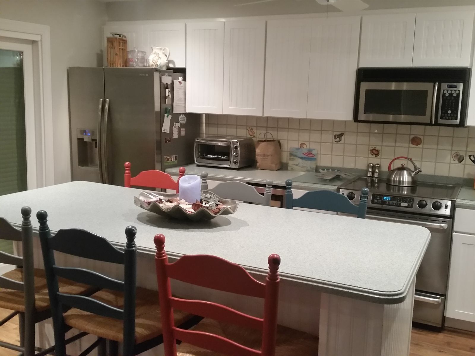 Nhà | Bếp riêng | Tủ lạnh, bếp nấu, máy rửa bát, dụng cụ nấu nướng/bát dĩa/dao nĩa 