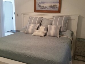 4 bedrooms, desk, free WiFi