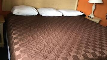 Desk, laptop workspace, iron/ironing board, free WiFi