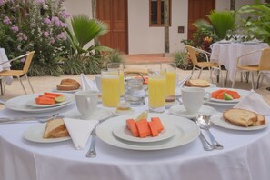 Sarapan pesanan masak setiap hari dengan fi 