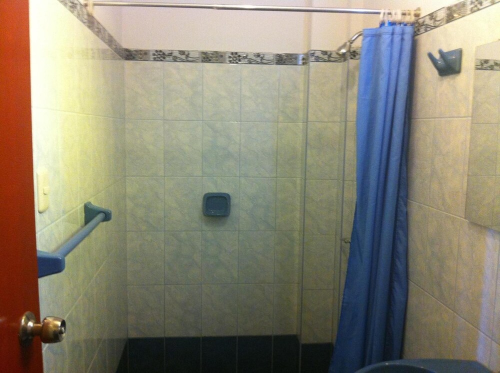 Hostal Tres Máscaras by null