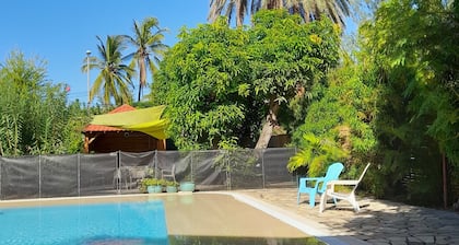 Villa Anthalo et sa grande piscine chauffée, à 2 pas du lagon