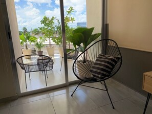 Exclusive Apartment | Balcony - Luxury 2 Bedroom Apartments (Cancun)