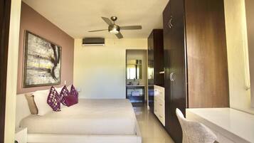 Luxury Apartment | Blackout drapes, iron/ironing board, free WiFi, bed sheets