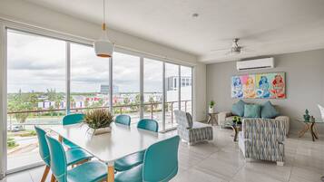 Departamento clásico, 3 habitaciones | Comedor