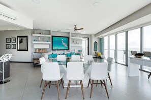Panoramic Apartment | Living area - Beautiful Beachfront Apartments (Cancun)