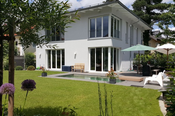 Unser gemütliches Haus mit Pool und Garten