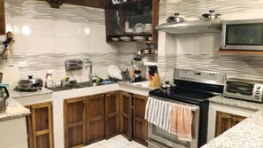 Rice cooker - María's House (San José)