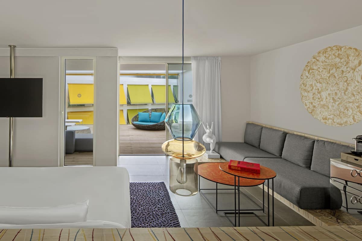Suite, 1 très grand lit, non-fumeurs, vue mer (Terrace) | 1 chambre, literie hypoallergénique, surmatelas, minibar