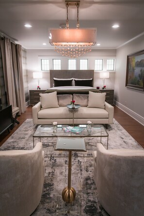 Sycamore 2 Bedroom in Carriage House | Sábanas de algodón egipcio y ropa de cama de alta calidad