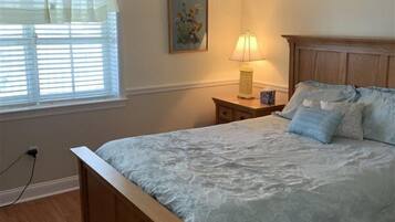 1 bedroom, desk, free WiFi