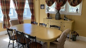 House | In-room dining - Cm815 Columbia Avenue (Cape May)