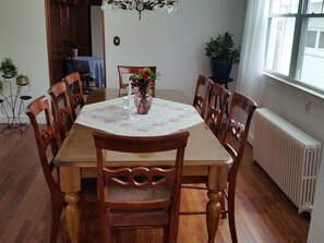Maison | Restauration dans la chambre