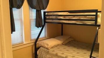 Rumah | 2 kamar tidur, meja kerja, dan Wi-Fi gratis