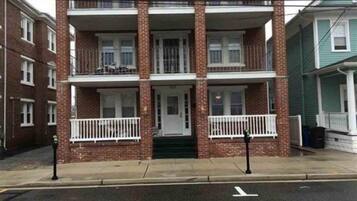 Bagian depan properti