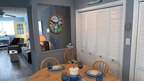 House | In-room dining - Wc8403 New Jersey Avenue (Wildwood Crest)