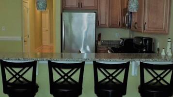 Rumah | 4 kamar tidur, meja kerja, dan Wi-Fi gratis