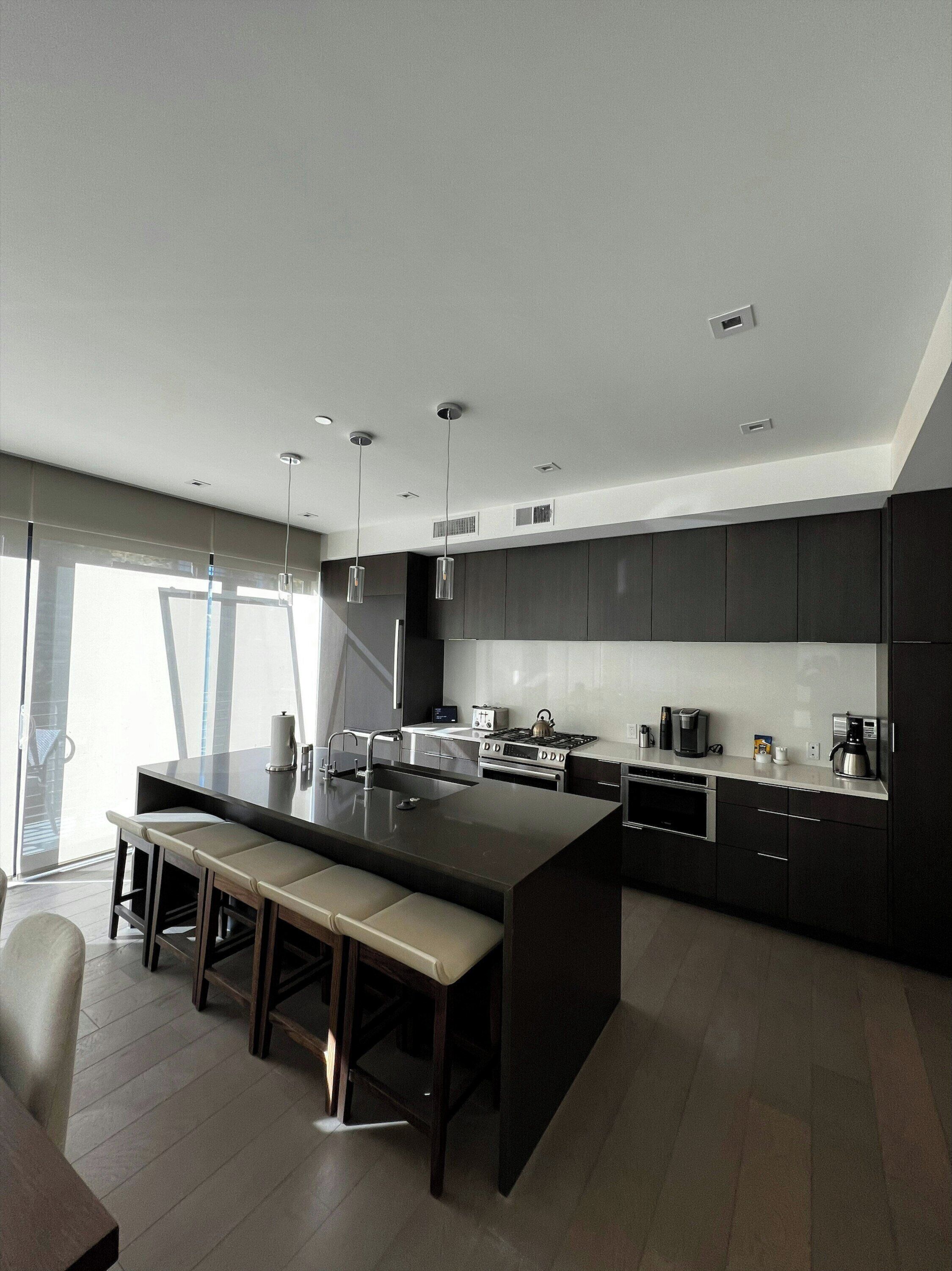 Suite, 4 kamar tidur (Lift) | Dapur bersama | Lemari es kecil dan microwave