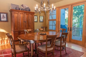 3 Bedroom Villa | In-room dining - Saddleridge (Avon)