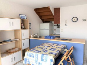 Dishwasher - Cozy Apt with Terrace, 100m from St-Guirec Beach - Ploumanac'h (Perros-Guirec)
