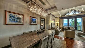 4 Bedroom Condominium | In-room dining