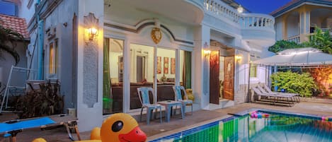 Piscina externa