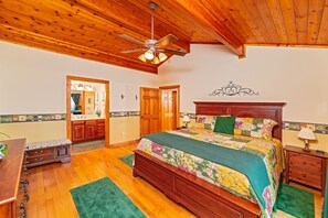2 bedrooms, iron/ironing board, free WiFi, bed sheets - Mountain Lure: VIEWS OF BLUE RIDGE MTNS & LAKE LURE - NEAR ASHEVILLE & BLACK MTN (Old Fort)