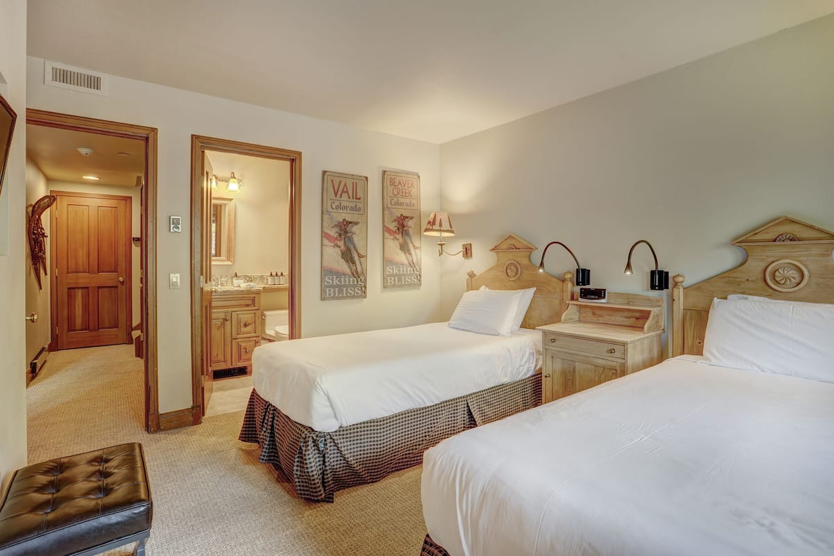 Townhome, 3 Bedrooms (Meadows) | In-room safe, individually decorated, individually furnished