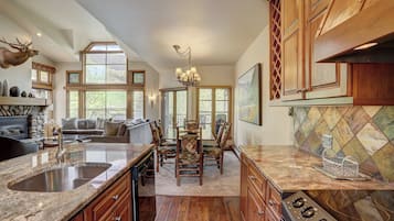 Townhome, 3 Bedrooms (Meadows) | Living area | 40-inch flat-screen TV with cable channels, TV, fireplace