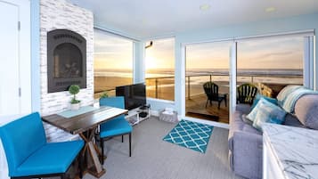 Télévision, cheminée, espaces bureaux