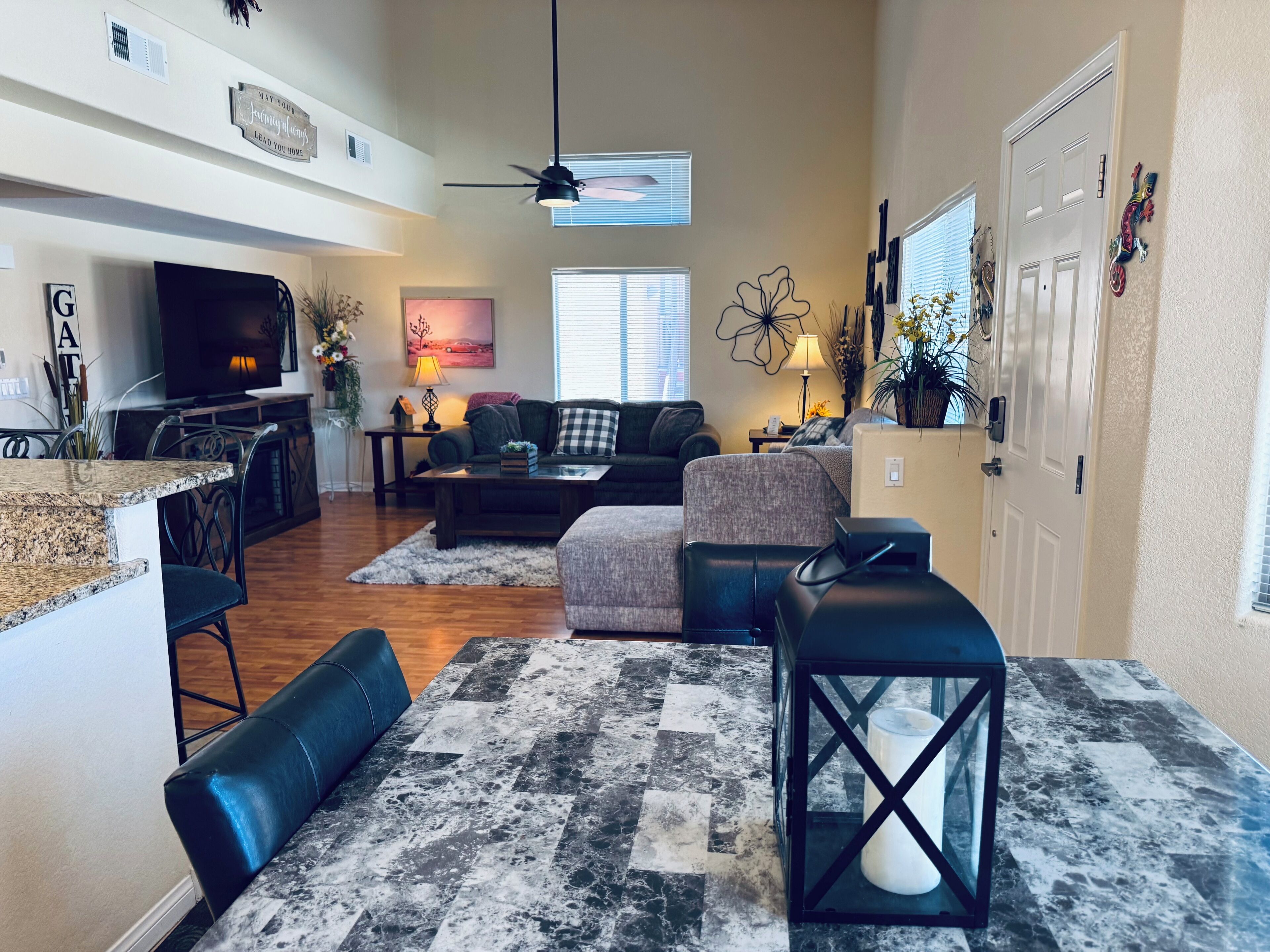 Téléviseur, lecteur de DVD