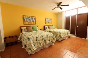 3 bedrooms, in-room safe, desk, iron/ironing board