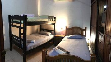 4 bedrooms, internet