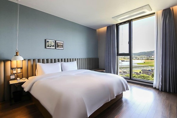 Individually decorated, individually furnished, free WiFi, bed sheets