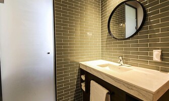 Decoración personalizada, muebles diferentes y wifi gratis