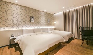 Family Twin Room | Individually decorated, individually furnished, free WiFi, bed sheets - Gimhae Perfect Hotel (Gimhae)