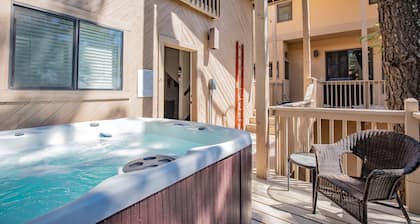 View of White Sands/Tularosa Basin, hot tub & a/c in the Village of Cloudcroft!