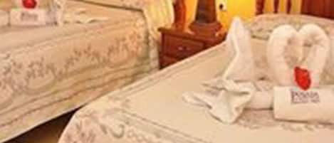 Quadruple Room, 2 Double Beds | Free WiFi, bed sheets