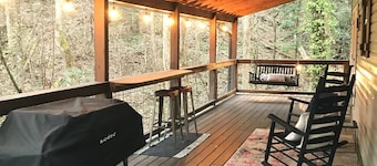 Happy Hollow Getaway