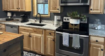 Happy Hollow Getaway