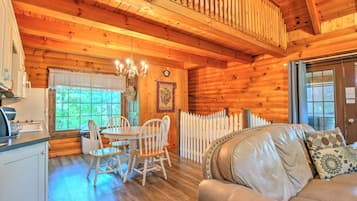 Grapevine Cabin | Private kitchen | Full-size fridge, microwave, stovetop, coffee/tea maker