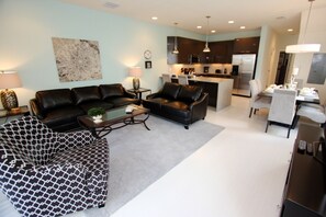 TV, DVD player - New Listing! Serenity Resort, 5mi to Disney & 13mi to Universal - IT2561 (Clermont)