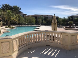 Piscine extérieure