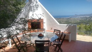 Outdoor dining - HOUSE WITH SPECTACULAR VIEWS (San José)
