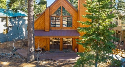 3BR lemmikkieläinystävällinen mökki lähellä hiihtoa, patikointia. Kasino ja ravintolat