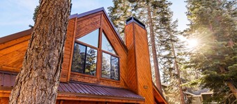 Mountain Solitude Minutes from Village and Skiing